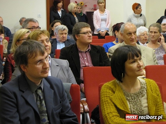 Zdjęcie w galerii na portalu naszraciborz.pl: Złota Jesień na Zamku świętuje 30. urodziny wiadomości z regionu