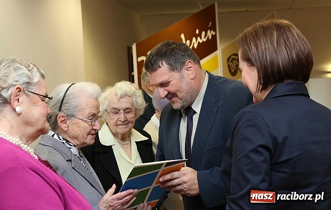 Zdjęcie w galerii na portalu naszraciborz.pl: Złota Jesień na Zamku świętuje 30. urodziny wiadomości z regionu