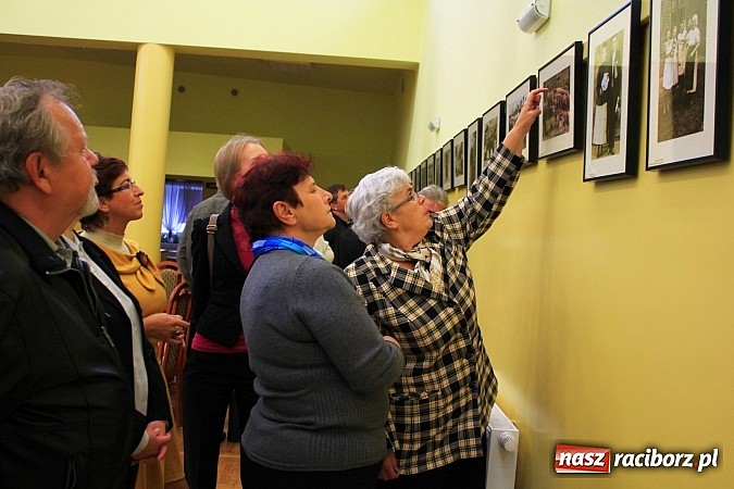 Zdjęcie w galerii na portalu naszraciborz.pl: Kobylskie wesela na starych fotografiach wiadomości z regionu