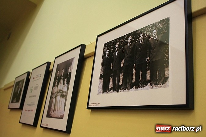 Zdjęcie w galerii na portalu naszraciborz.pl: Kobylskie wesela na starych fotografiach wiadomości z regionu