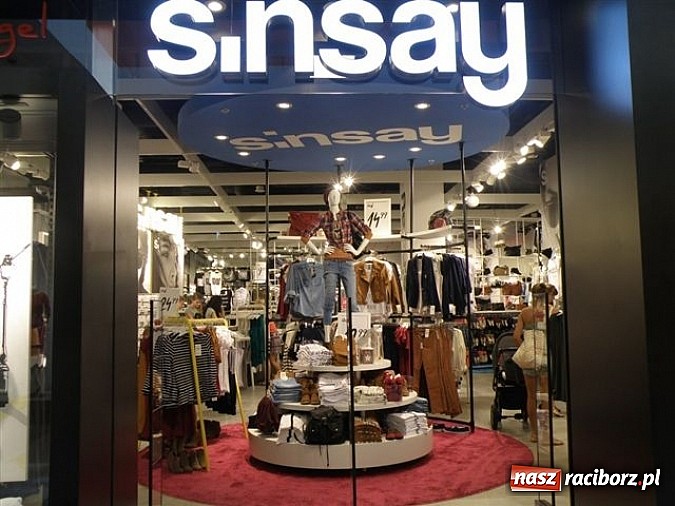 Zdjęcie w galerii na portalu naszraciborz.pl: SINSAY i HOUSE – nowe kolekcje, stylistka i konkurs na początek wiadomości z regionu