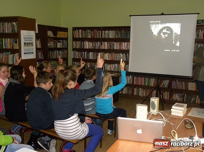 Zdjęcie w galerii na portalu naszraciborz.pl: Pan Samochodzik i … Niemirski wiadomości z regionu