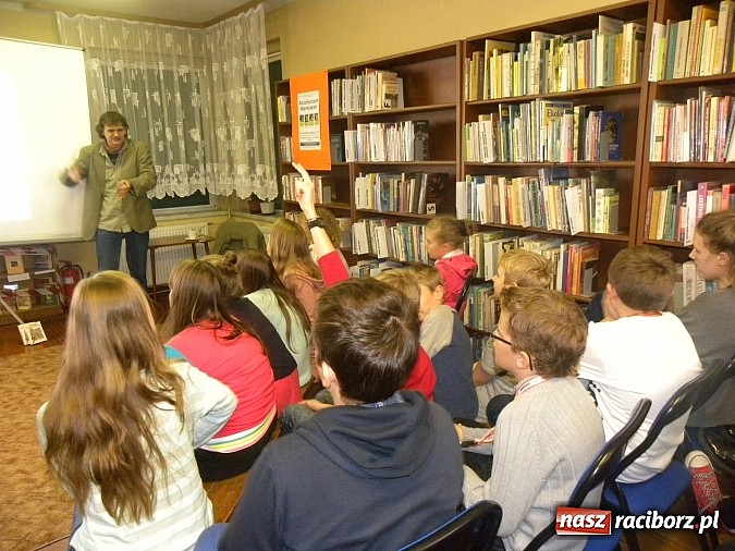 Zdjęcie w galerii na portalu naszraciborz.pl: Pan Samochodzik i … Niemirski wiadomości z regionu