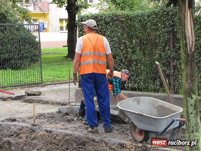 Zdjęcie w galerii na portalu naszraciborz.pl: Wileńska się ślimaczy, ale zgodnie z planem wiadomości z regionu