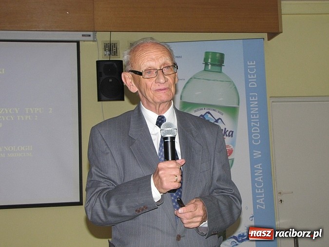 Zdjęcie w galerii na portalu naszraciborz.pl: W Raciborzu pisał maturę. Sława medycyny na wykładzie przy Gamowskiej wiadomości z regionu