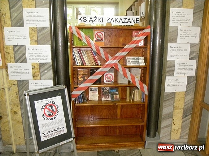 Zdjęcie w galerii na portalu naszraciborz.pl: Uwaga! Czytanie Czerwonego Kapturka surowo wzbronione! wiadomości z regionu