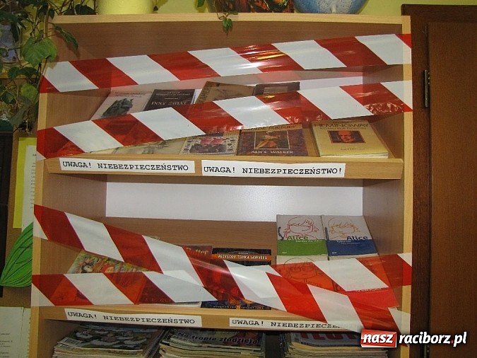 Zdjęcie w galerii na portalu naszraciborz.pl: Uwaga! Czytanie Czerwonego Kapturka surowo wzbronione! wiadomości z regionu