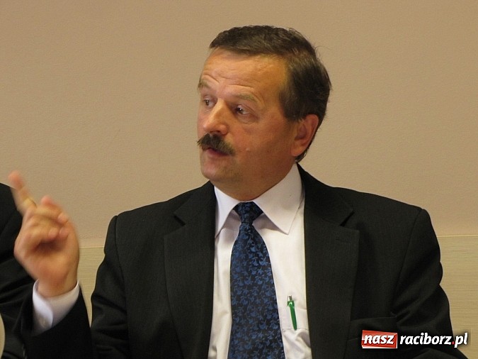 Zdjęcie w galerii na portalu naszraciborz.pl: O przyszłości polskiego rolnictwa na komisji w starostwie wiadomości z regionu