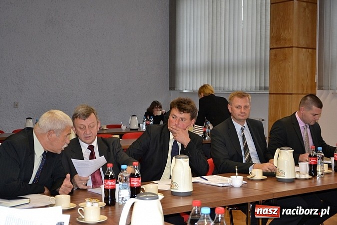 Zdjęcie w galerii na portalu naszraciborz.pl: Więcej kontroli TIR-ów, więcej etatów w komisariacie! wiadomości z regionu