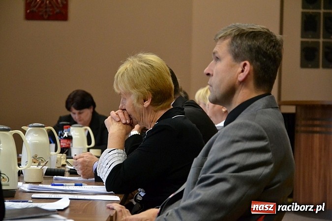 Zdjęcie w galerii na portalu naszraciborz.pl: Więcej kontroli TIR-ów, więcej etatów w komisariacie! wiadomości z regionu