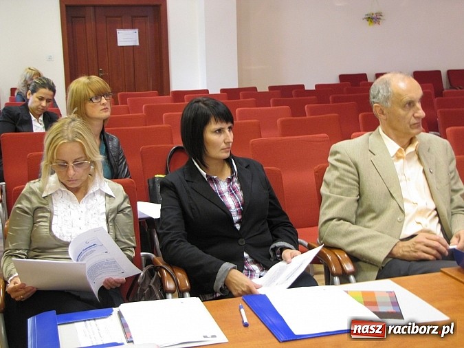 Zdjęcie w galerii na portalu naszraciborz.pl: Nowatorsko wspierają przedsiębiorczych. Seminarium CouveusePL na zamku wiadomości z regionu