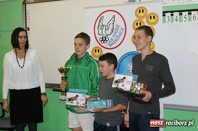 Zdjęcie w galerii na portalu naszraciborz.pl: Uczniowie z powiatu testowali umiejętności obronne wiadomości z regionu