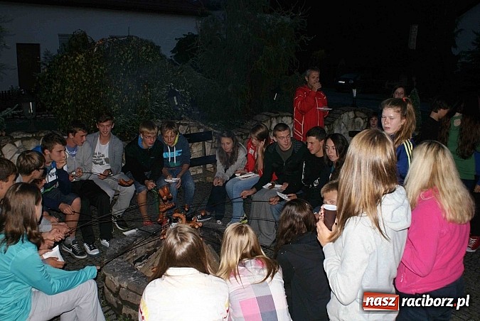 Zdjęcie w galerii na portalu naszraciborz.pl: Przez granice na sportowo - młodzież z Ostroga na obozie w Istebnej wiadomości z regionu