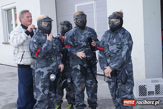 Zdjęcie w galerii na portalu naszraciborz.pl: Przez granice na sportowo - młodzież z Ostroga na obozie w Istebnej wiadomości z regionu