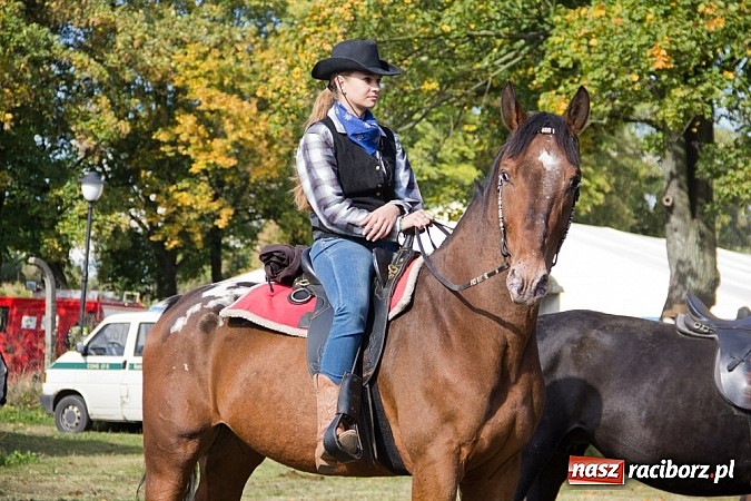 Zdjęcie w galerii na portalu naszraciborz.pl: Hubertus 2013 - w Krowiarkach gonili lisa wiadomości z regionu