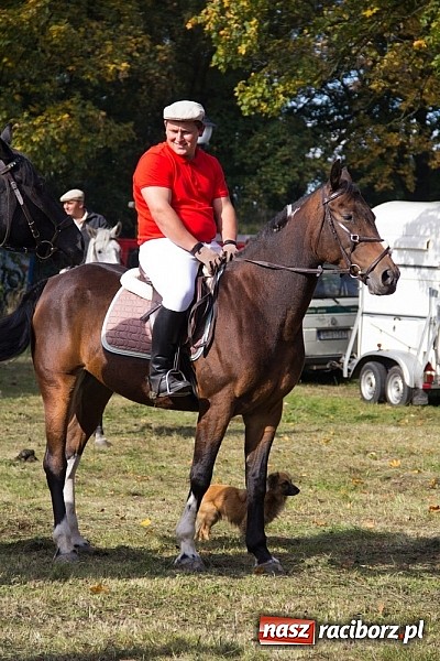 Zdjęcie w galerii na portalu naszraciborz.pl: Hubertus 2013 - w Krowiarkach gonili lisa wiadomości z regionu