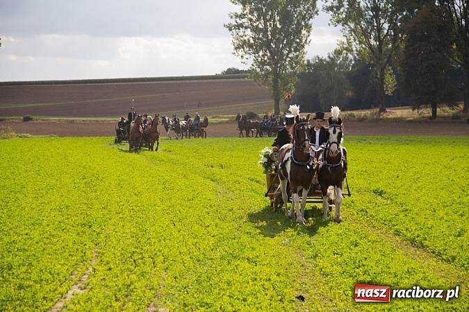 Zdjęcie w galerii na portalu naszraciborz.pl: Hubertus 2013 - w Krowiarkach gonili lisa wiadomości z regionu