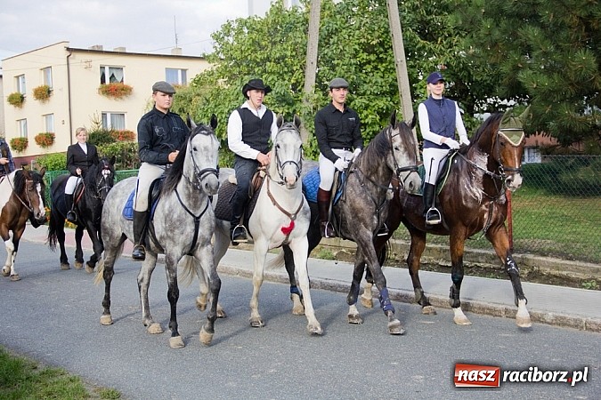 Zdjęcie w galerii na portalu naszraciborz.pl: Hubertus 2013 - w Krowiarkach gonili lisa wiadomości z regionu