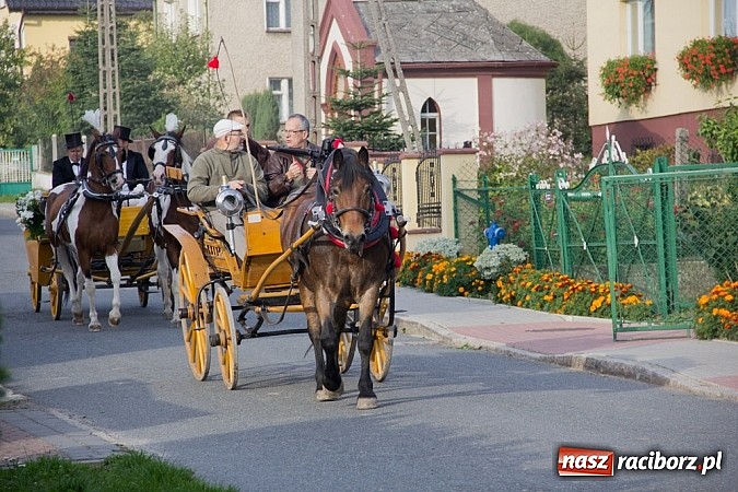 Zdjęcie w galerii na portalu naszraciborz.pl: Hubertus 2013 - w Krowiarkach gonili lisa wiadomości z regionu