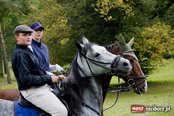 Zdjęcie w galerii na portalu naszraciborz.pl: Hubertus 2013 - w Krowiarkach gonili lisa wiadomości z regionu