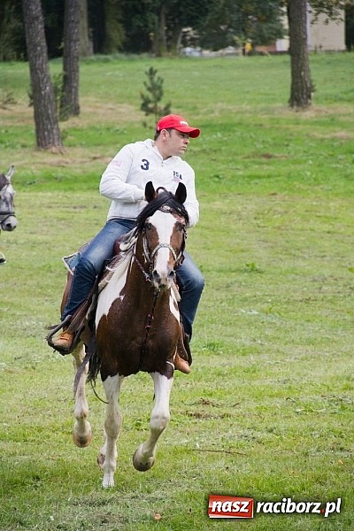 Zdjęcie w galerii na portalu naszraciborz.pl: Hubertus 2013 - w Krowiarkach gonili lisa wiadomości z regionu