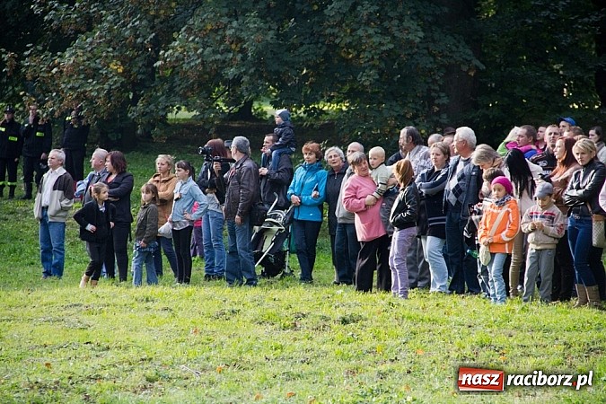 Zdjęcie w galerii na portalu naszraciborz.pl: Hubertus 2013 - w Krowiarkach gonili lisa wiadomości z regionu