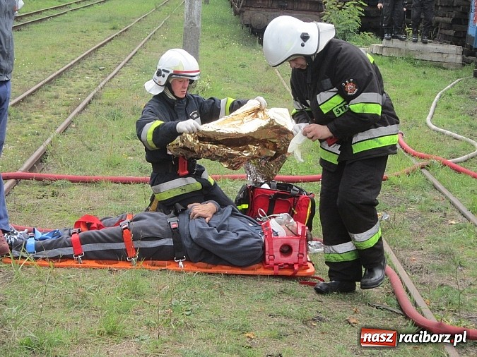 Zdjęcie w galerii na portalu naszraciborz.pl: Gminne ćwiczenia strażackie OSP w Rudach. Turyści mieli co oglądać wiadomości z regionu