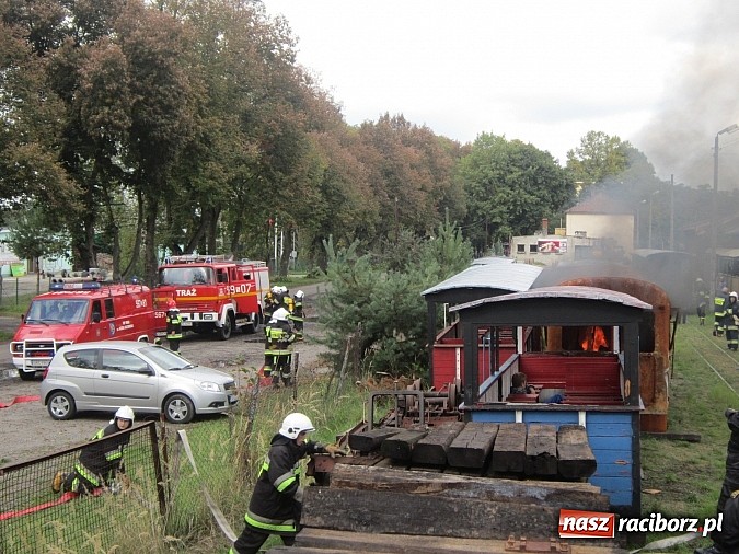 Zdjęcie w galerii na portalu naszraciborz.pl: Gminne ćwiczenia strażackie OSP w Rudach. Turyści mieli co oglądać wiadomości z regionu