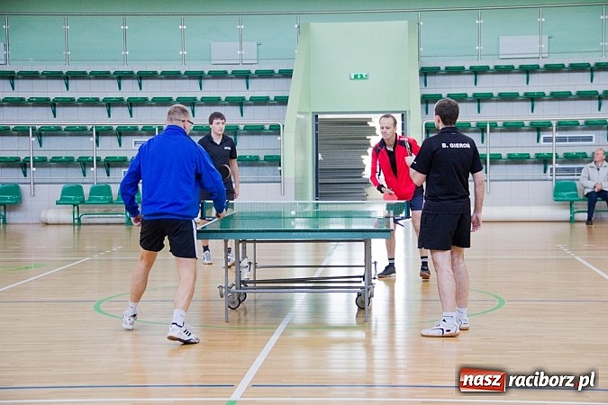 Zdjęcie w galerii na portalu naszraciborz.pl: W Arenie Rafako grali w tenisa stołowego wiadomości z regionu