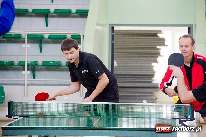 Zdjęcie w galerii na portalu naszraciborz.pl: W Arenie Rafako grali w tenisa stołowego wiadomości z regionu