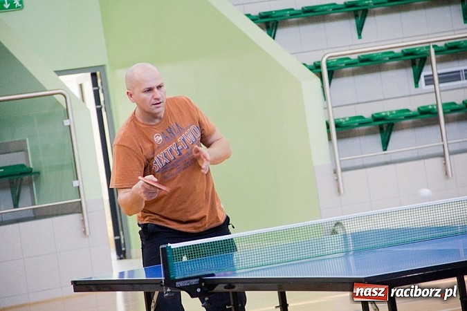 Zdjęcie w galerii na portalu naszraciborz.pl: W Arenie Rafako grali w tenisa stołowego wiadomości z regionu
