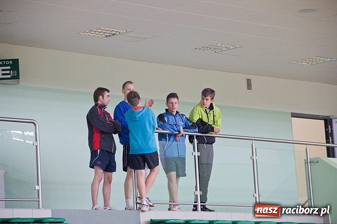 Zdjęcie w galerii na portalu naszraciborz.pl: W Arenie Rafako grali w tenisa stołowego wiadomości z regionu