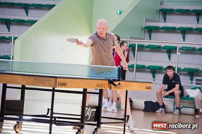 Zdjęcie w galerii na portalu naszraciborz.pl: W Arenie Rafako grali w tenisa stołowego wiadomości z regionu