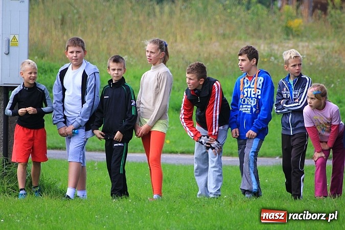 Zdjęcie w galerii na portalu naszraciborz.pl: Pobiegli po zdrowie. Gdzie? W Rzuchowie! wiadomości z regionu