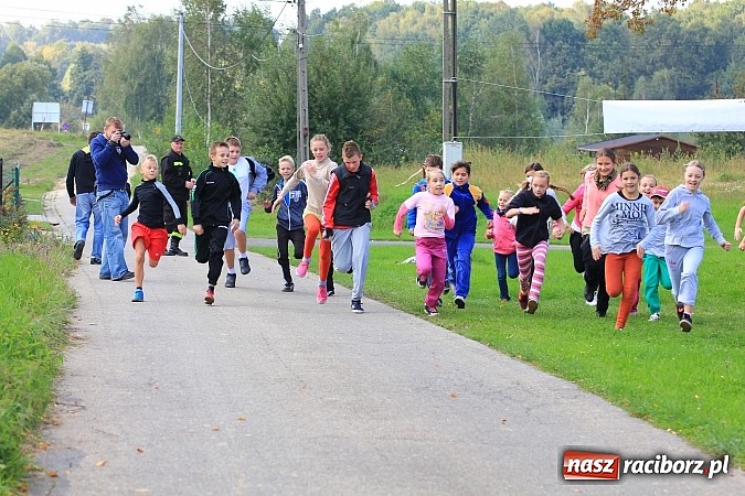 Zdjęcie w galerii na portalu naszraciborz.pl: Pobiegli po zdrowie. Gdzie? W Rzuchowie! wiadomości z regionu