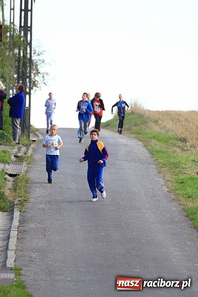 Zdjęcie w galerii na portalu naszraciborz.pl: Pobiegli po zdrowie. Gdzie? W Rzuchowie! wiadomości z regionu