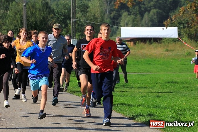 Zdjęcie w galerii na portalu naszraciborz.pl: Pobiegli po zdrowie. Gdzie? W Rzuchowie! wiadomości z regionu