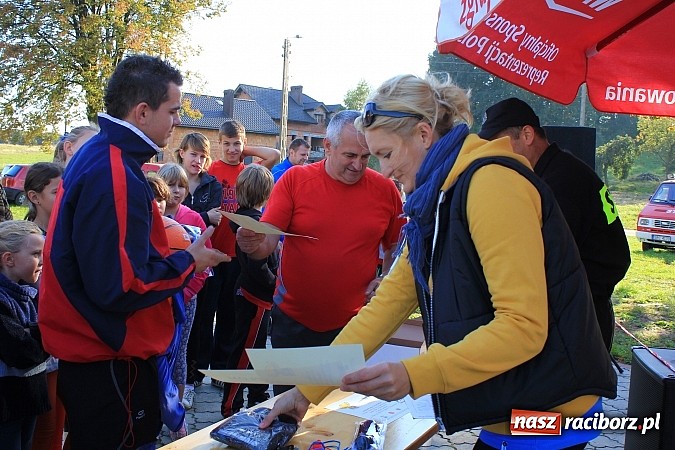 Zdjęcie w galerii na portalu naszraciborz.pl: Pobiegli po zdrowie. Gdzie? W Rzuchowie! wiadomości z regionu