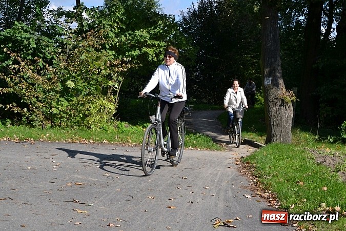 Zdjęcie w galerii na portalu naszraciborz.pl: Ponad dwustu cyklistów wzięło udział w rajdzie na pograniczu wiadomości z regionu