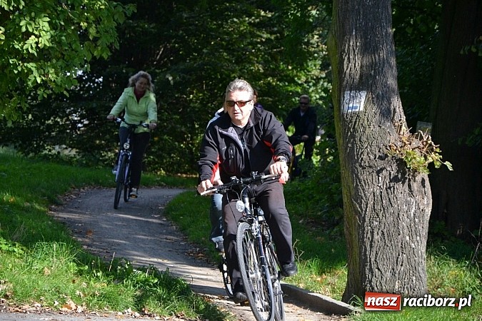 Zdjęcie w galerii na portalu naszraciborz.pl: Ponad dwustu cyklistów wzięło udział w rajdzie na pograniczu wiadomości z regionu