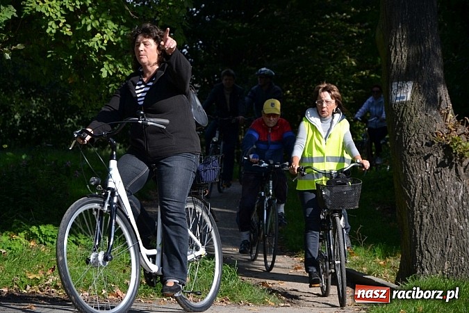 Zdjęcie w galerii na portalu naszraciborz.pl: Ponad dwustu cyklistów wzięło udział w rajdzie na pograniczu wiadomości z regionu