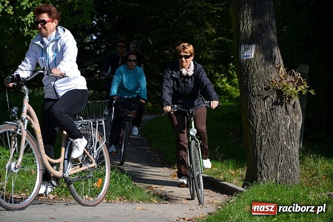 Zdjęcie w galerii na portalu naszraciborz.pl: Ponad dwustu cyklistów wzięło udział w rajdzie na pograniczu wiadomości z regionu