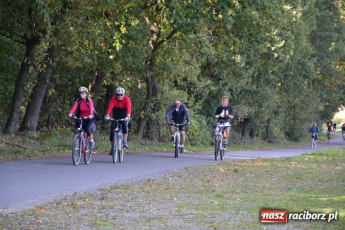 Zdjęcie w galerii na portalu naszraciborz.pl: Ponad dwustu cyklistów wzięło udział w rajdzie na pograniczu wiadomości z regionu