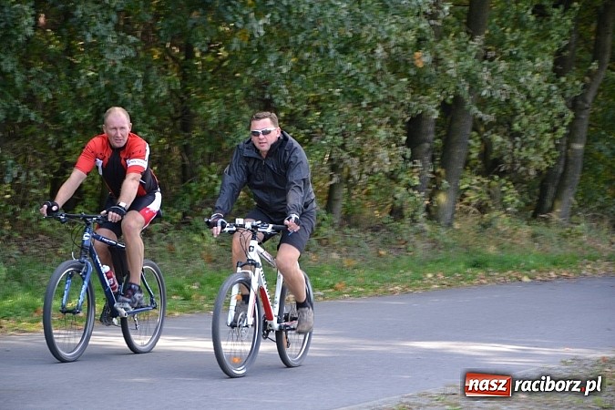 Zdjęcie w galerii na portalu naszraciborz.pl: Ponad dwustu cyklistów wzięło udział w rajdzie na pograniczu wiadomości z regionu