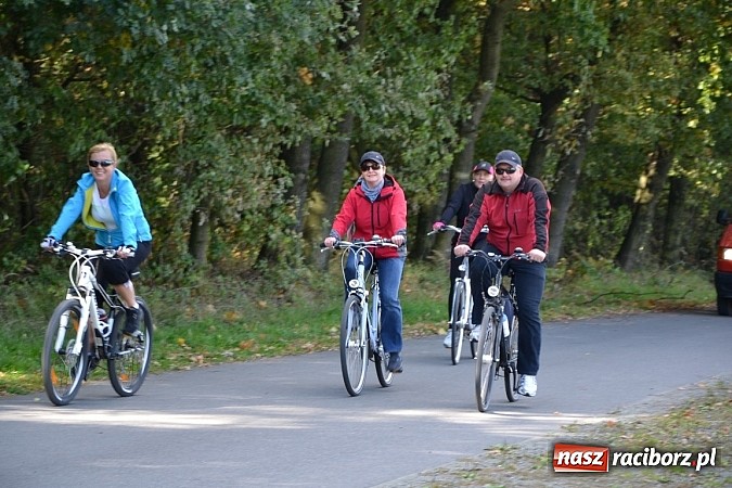 Zdjęcie w galerii na portalu naszraciborz.pl: Ponad dwustu cyklistów wzięło udział w rajdzie na pograniczu wiadomości z regionu