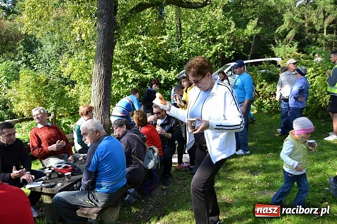 Zdjęcie w galerii na portalu naszraciborz.pl: Ponad dwustu cyklistów wzięło udział w rajdzie na pograniczu wiadomości z regionu