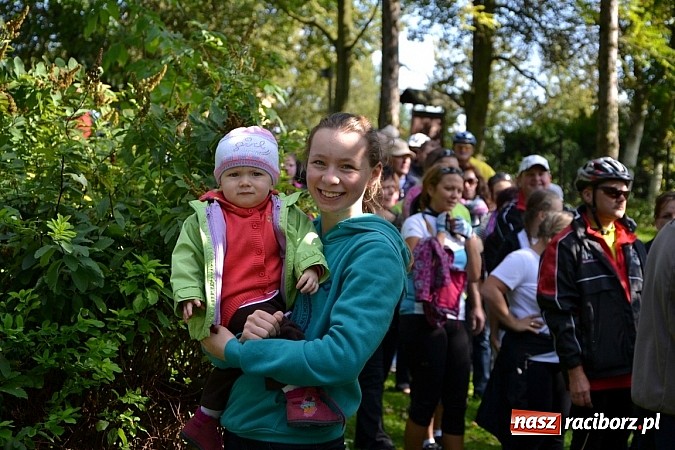 Zdjęcie w galerii na portalu naszraciborz.pl: Ponad dwustu cyklistów wzięło udział w rajdzie na pograniczu wiadomości z regionu
