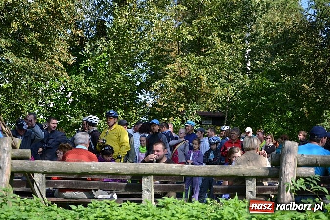 Zdjęcie w galerii na portalu naszraciborz.pl: Ponad dwustu cyklistów wzięło udział w rajdzie na pograniczu wiadomości z regionu