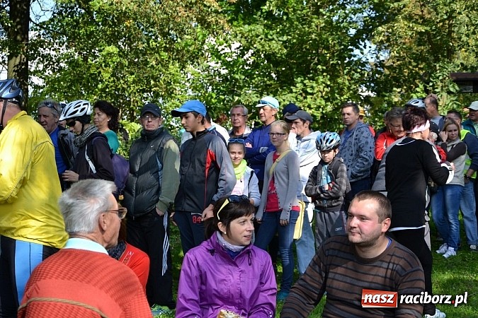 Zdjęcie w galerii na portalu naszraciborz.pl: Ponad dwustu cyklistów wzięło udział w rajdzie na pograniczu wiadomości z regionu