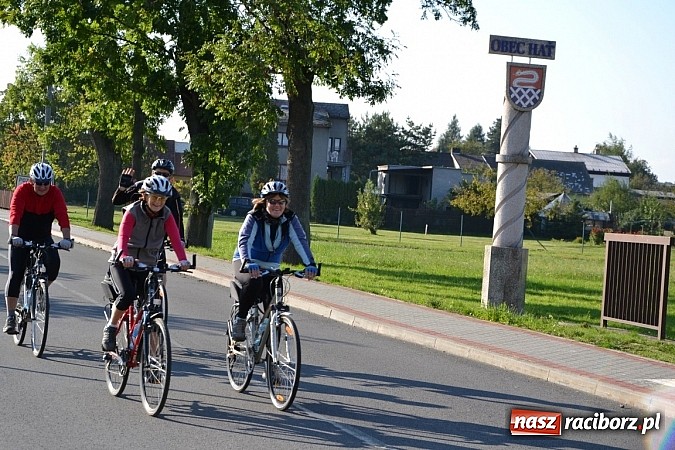 Zdjęcie w galerii na portalu naszraciborz.pl: Ponad dwustu cyklistów wzięło udział w rajdzie na pograniczu wiadomości z regionu
